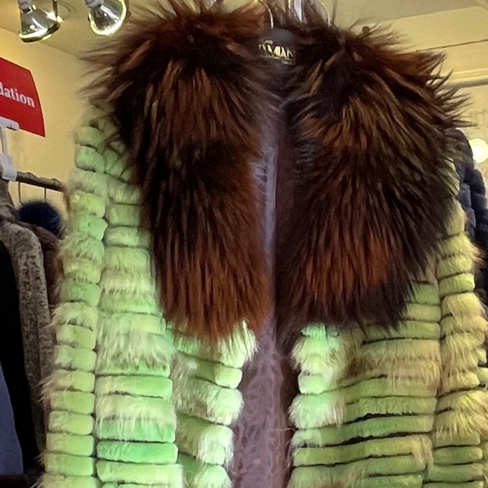 Coat real fur